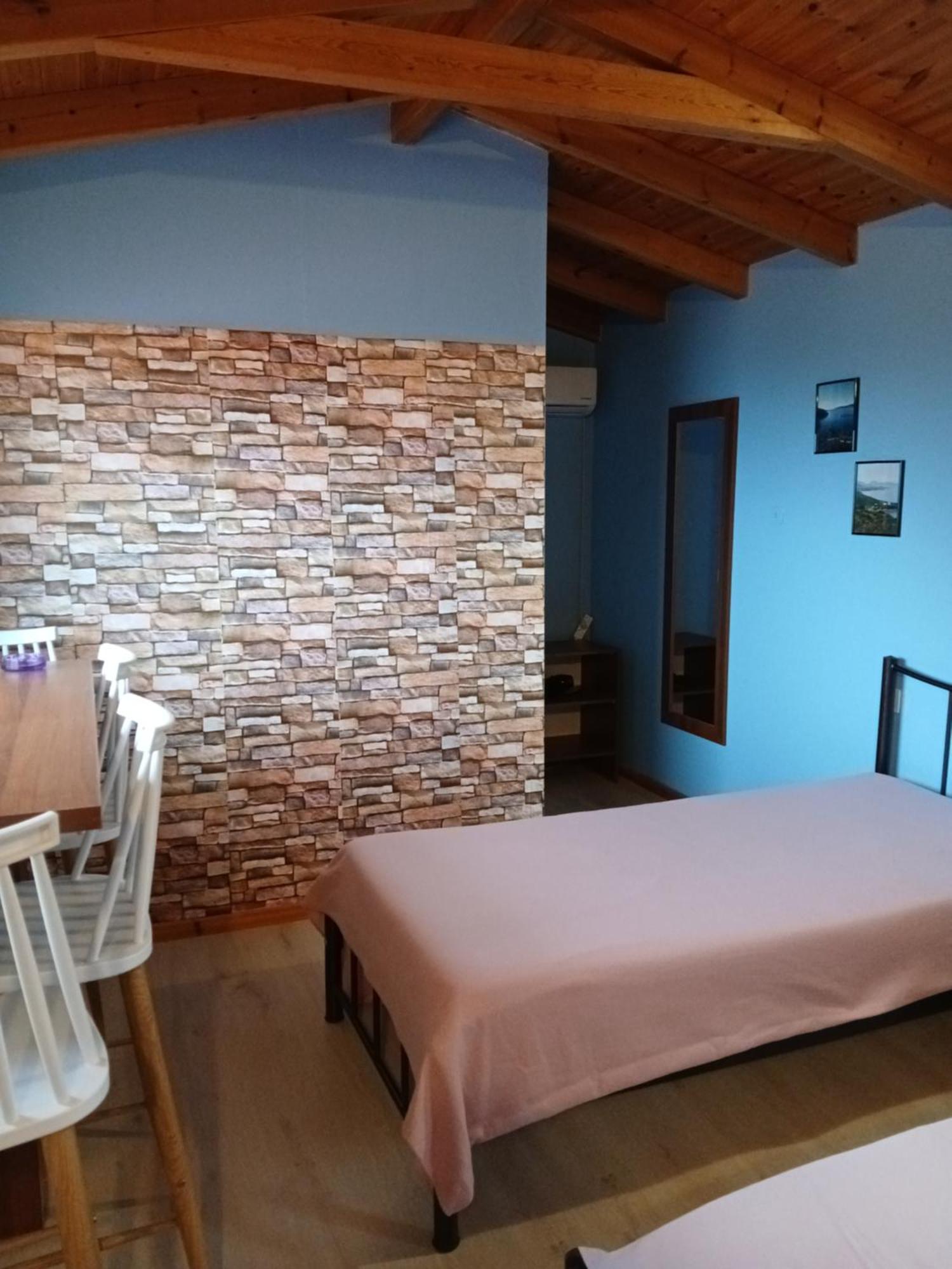 Tolis Rooms Himare Exterior foto